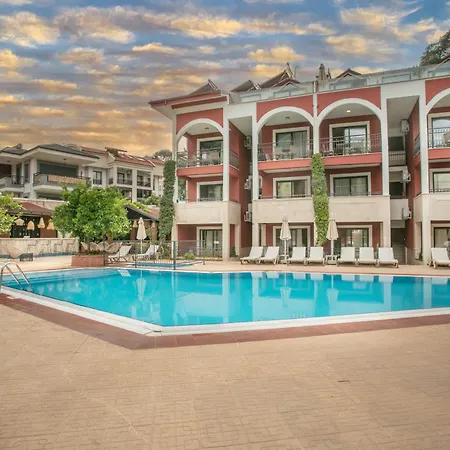 Aparthotel Grand Aquarium 4*