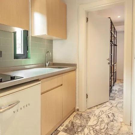 Grand Aquarium アパートホテル