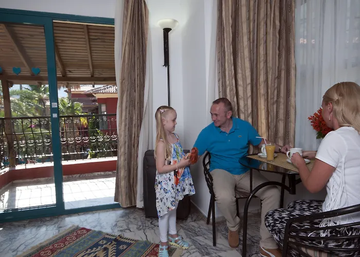 Grand Aquarium Apart-hotel 3*