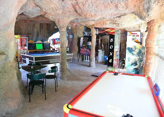 Grand Aquarium Апарт-отель 3*