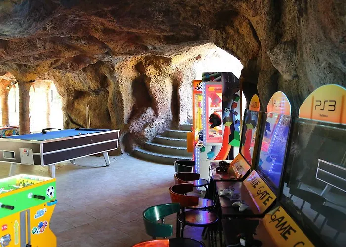 Grand Aquarium מלון דירות 3*