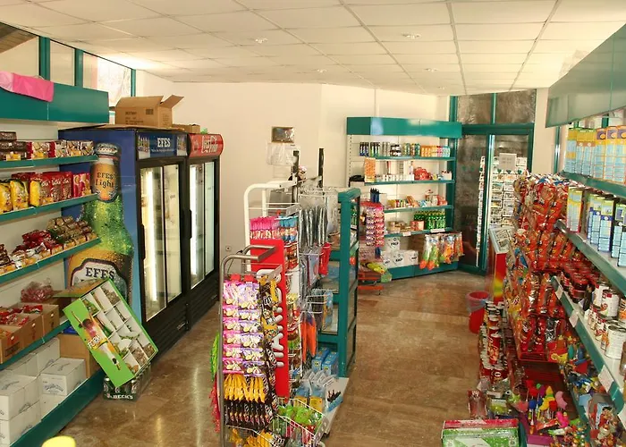 Grand Aquarium מלון דירות מרמריס