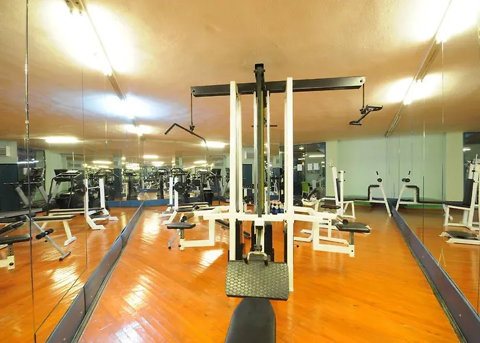 מלון דירות Grand Aquarium מרמריס